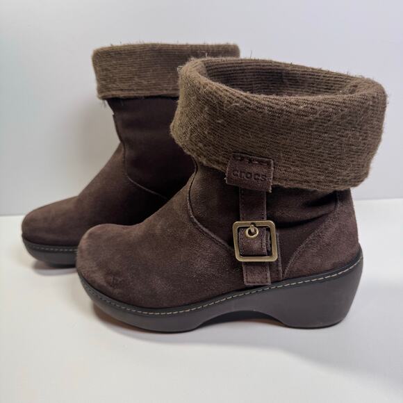 Crocs 11554 Cobbler Brown Leather Suede Fold Over Ankle Slip On Boots Women's 9 - Picture 1 of 6